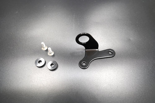 Components of 12V power outlet including screws, bracket, and washers 