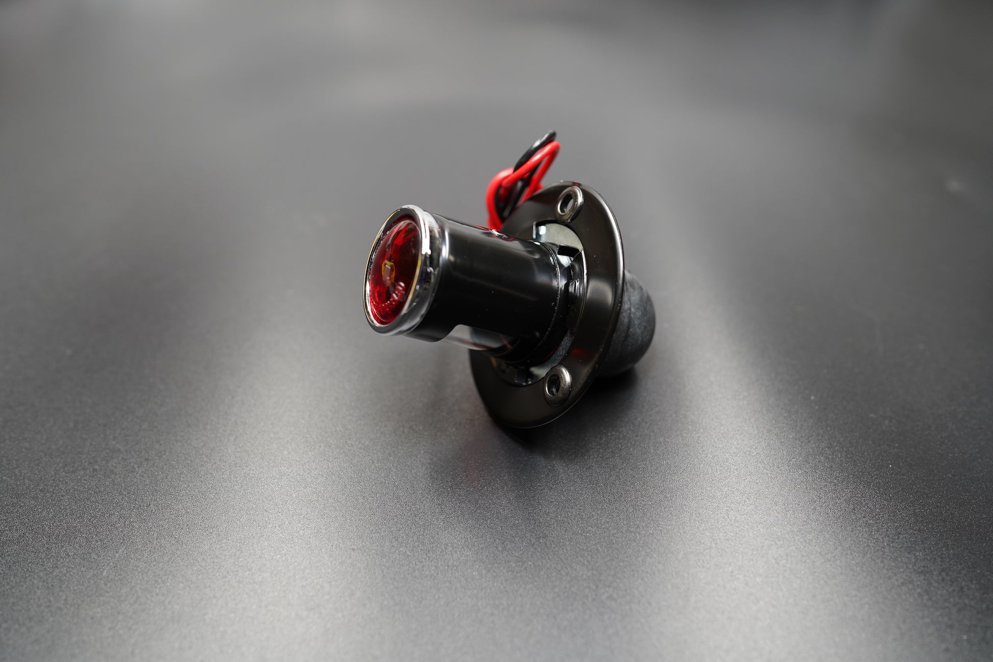 Old School Type 4 LED Tail Light – Black Housing with Plate Mount