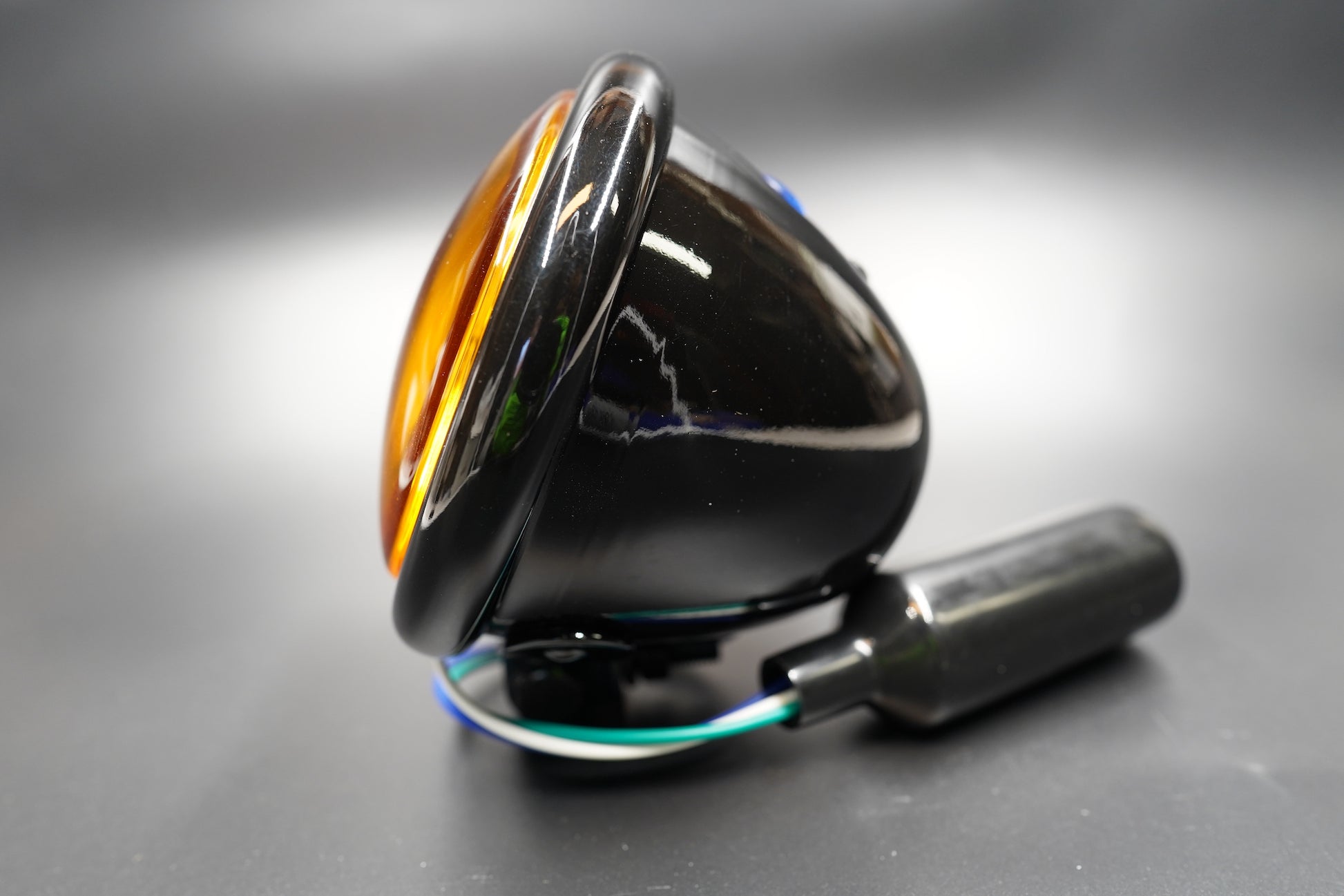 Retro Diamond Amber Headlight 4.5" — Matte Black