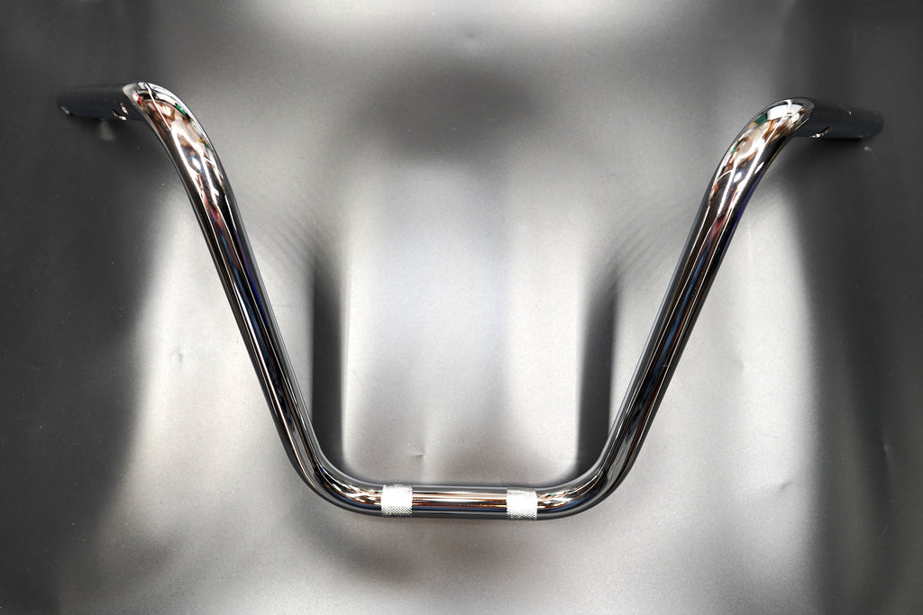 Straight front view showing symmetrical rise 