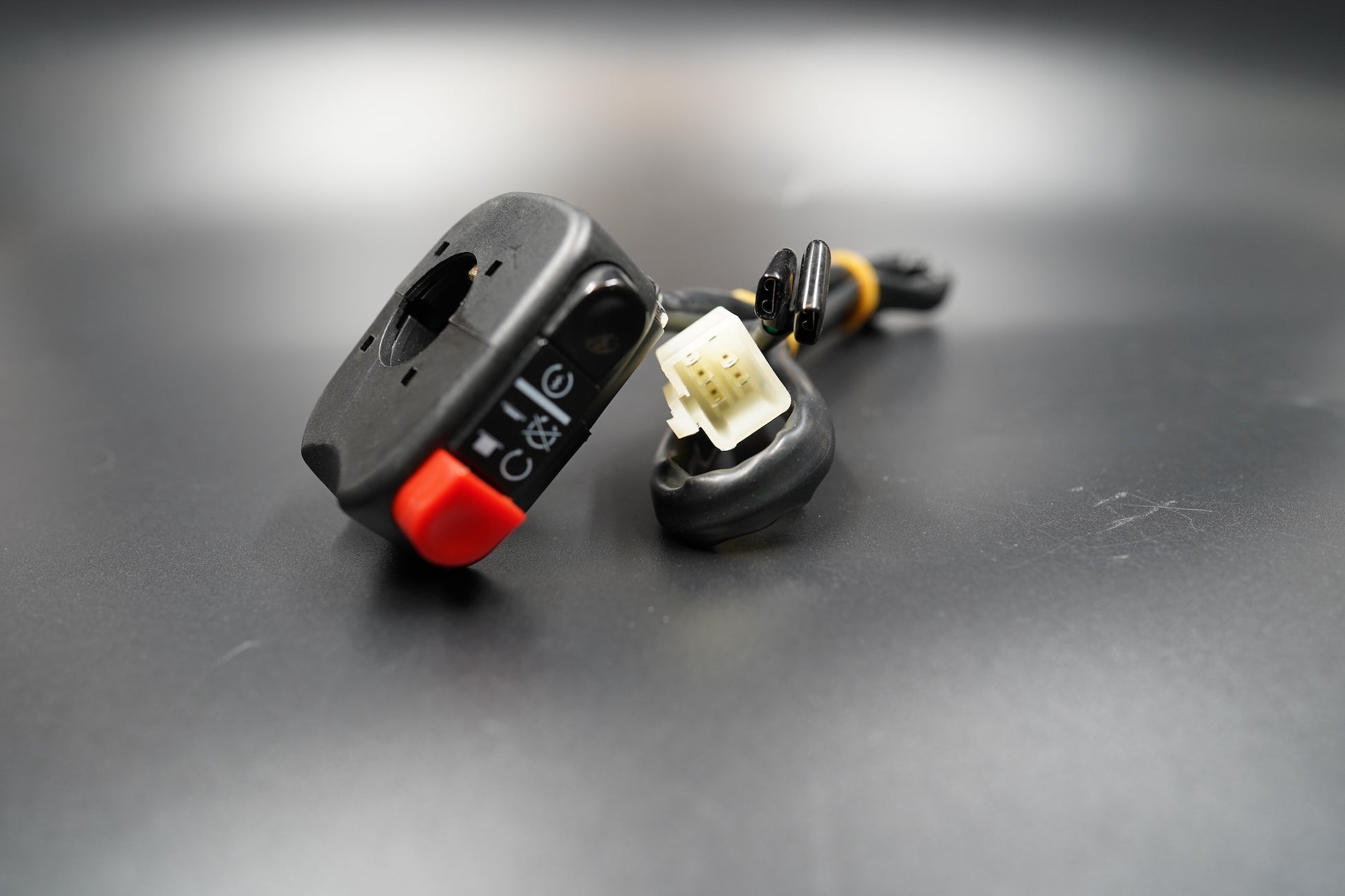 Pair overview of left and right assemblies for Café Racer or Bobber setup.