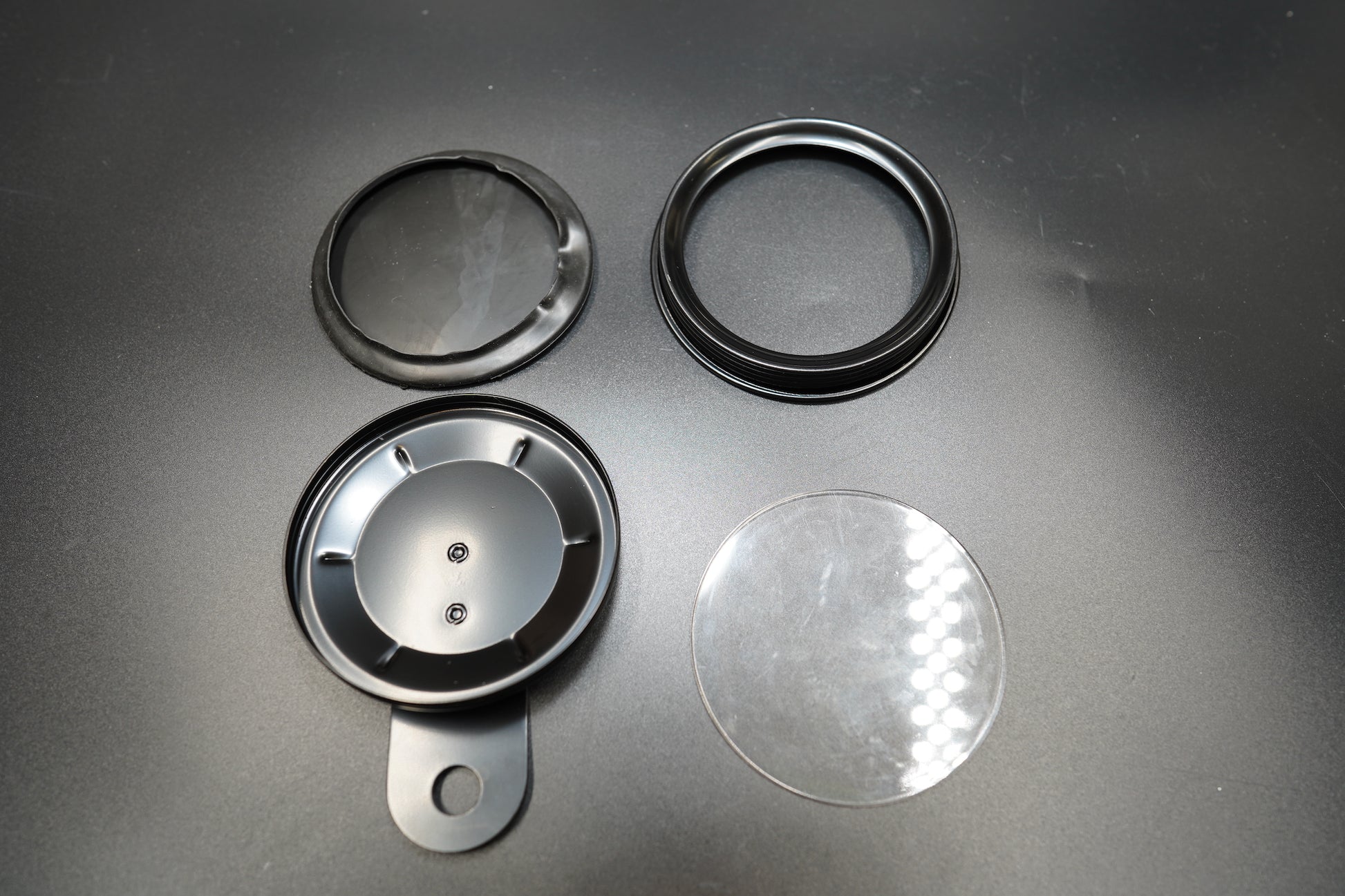 Complete set showing mounting rings and plate components 
